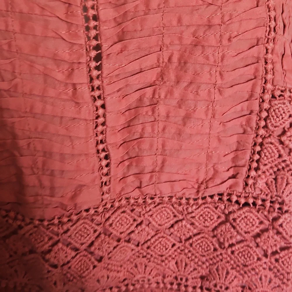 ANTHROPOLOGIE Rust quare neck crochet cotton Croppef top